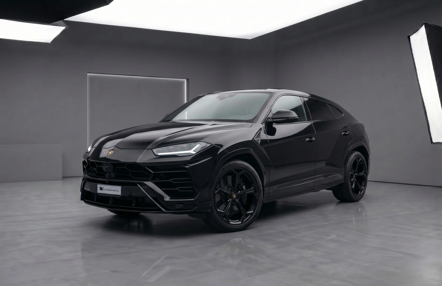 EUROPE RENTAL CAR - Noleggio senza conducente - auto sportive - Lamborghini Urus