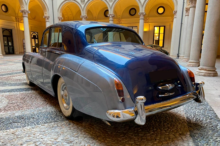EUROPE RENTAL CAR - Noleggio senza conducente - auto d'epoca - Rolls Royce Silver Cloud III